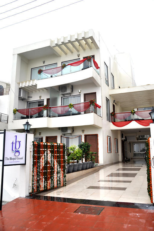 The Bhopal Grande Hotel Bagian luar foto