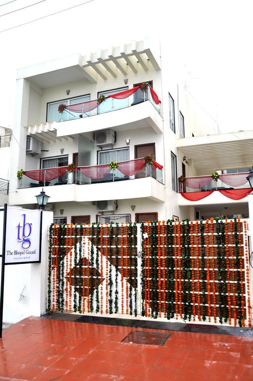 The Bhopal Grande Hotel Bagian luar foto